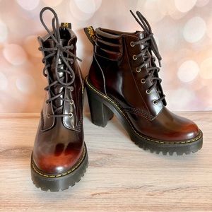 Doc Marten Persephone Boot, sz 7 US, 38 EU